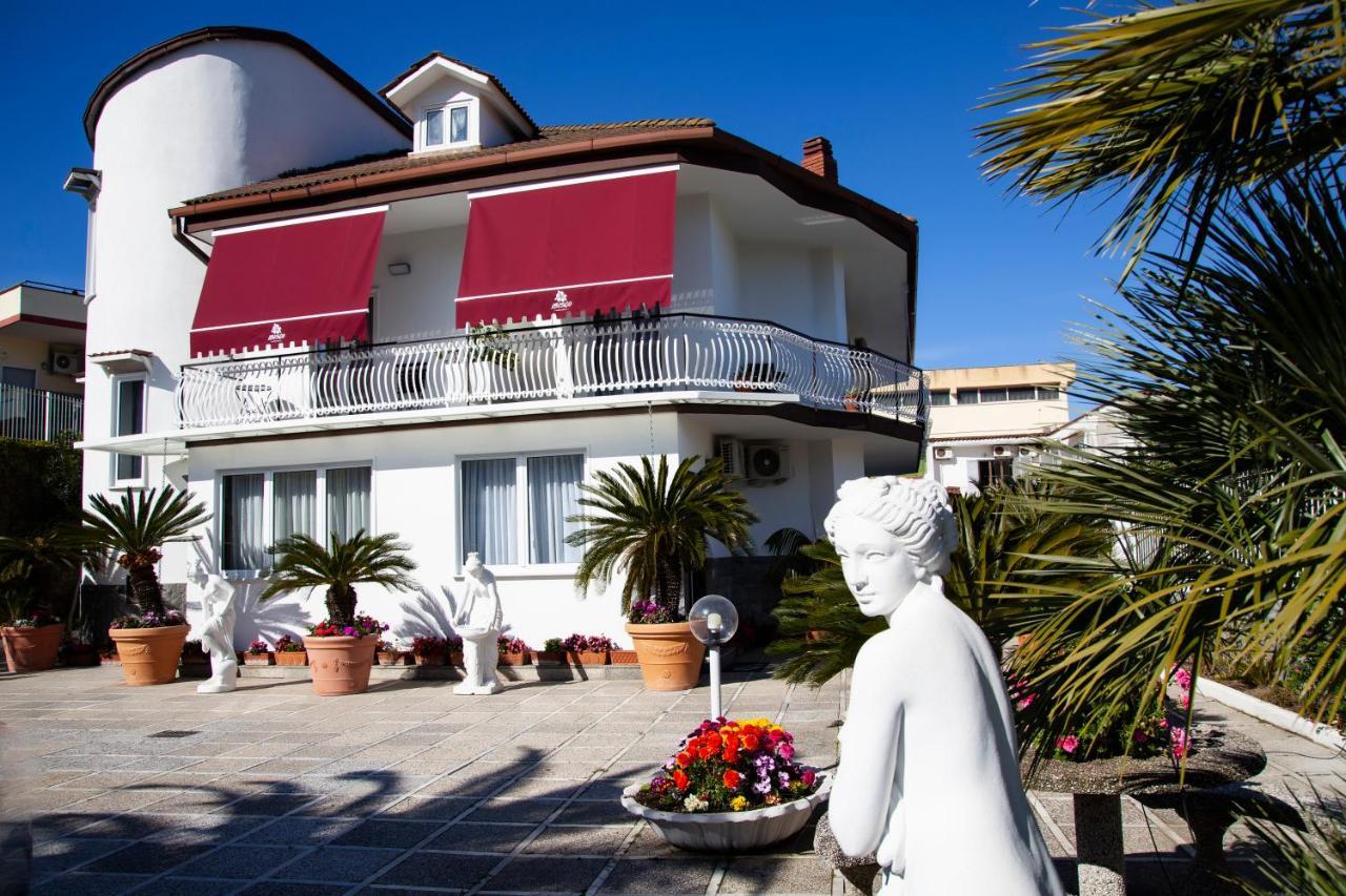 Hotel Ibisco Suites & Relax Pozzuoli Zewnętrze zdjęcie